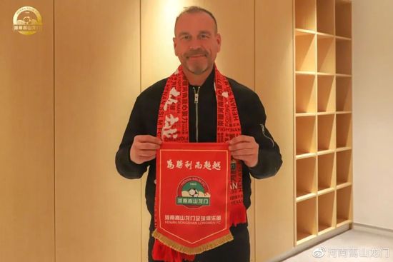 TA的皇马跟队记者Mario Cortegana报道，阿拉巴将伤缺约8个月，赛季报销且无缘2024欧洲杯。